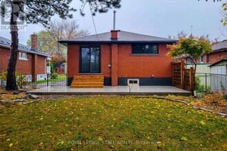 53 Winchester Blvd in Hamilton, ON - Building Photo - Building Photo