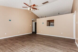 2628 Lullwater Ln in Indianapolis, IN - Building Photo - Building Photo