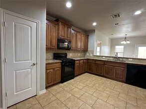 19448 Currant Dr in Edmond, OK - Building Photo - Building Photo