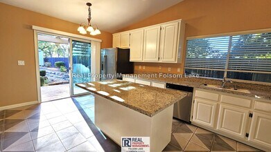 3910 Magnolia Hills Dr in El Dorado Hills, CA - Building Photo - Building Photo