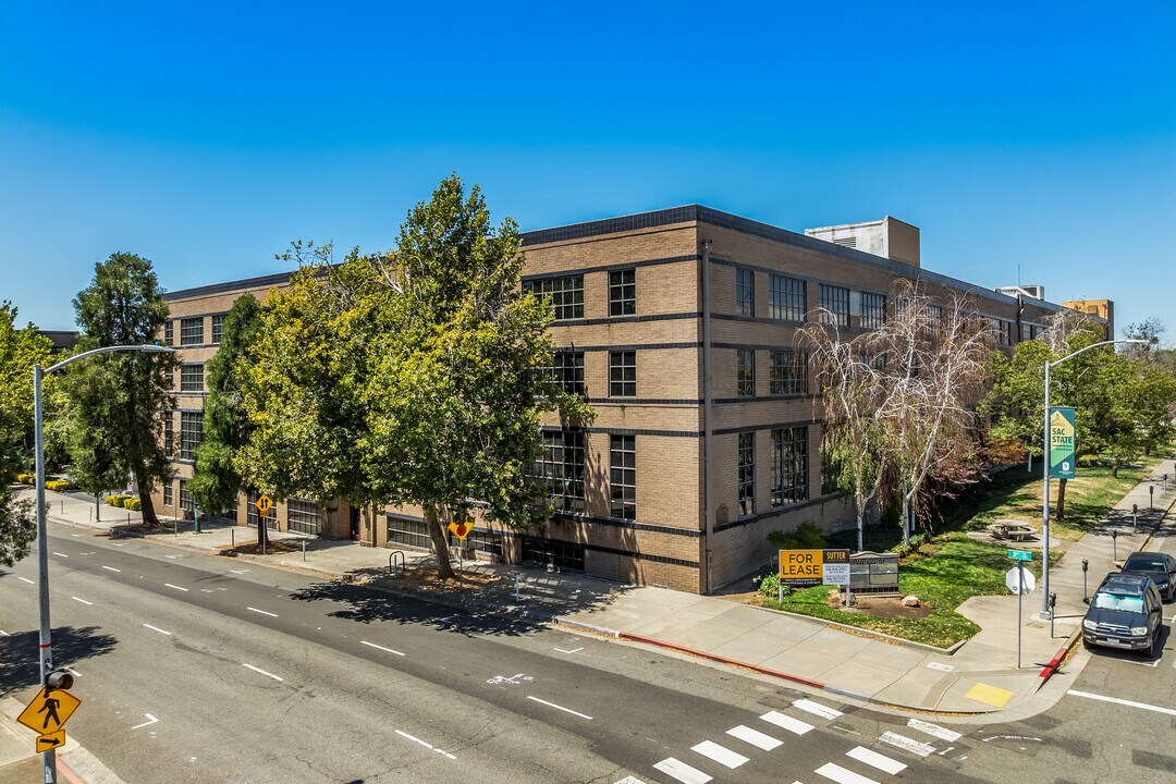 The Diggs in Sacramento, CA - Building Photo