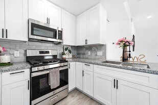 5130 Riverwood Dr in Richmond, TX - Building Photo