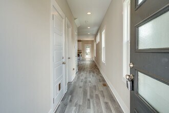 998 Spain Ave in Nashville, TN - Building Photo - Building Photo