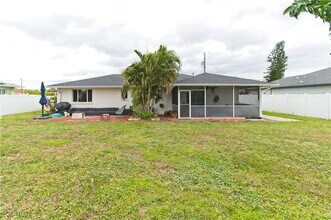 1444 SE 16th St in Cape Coral, FL - Building Photo - Building Photo