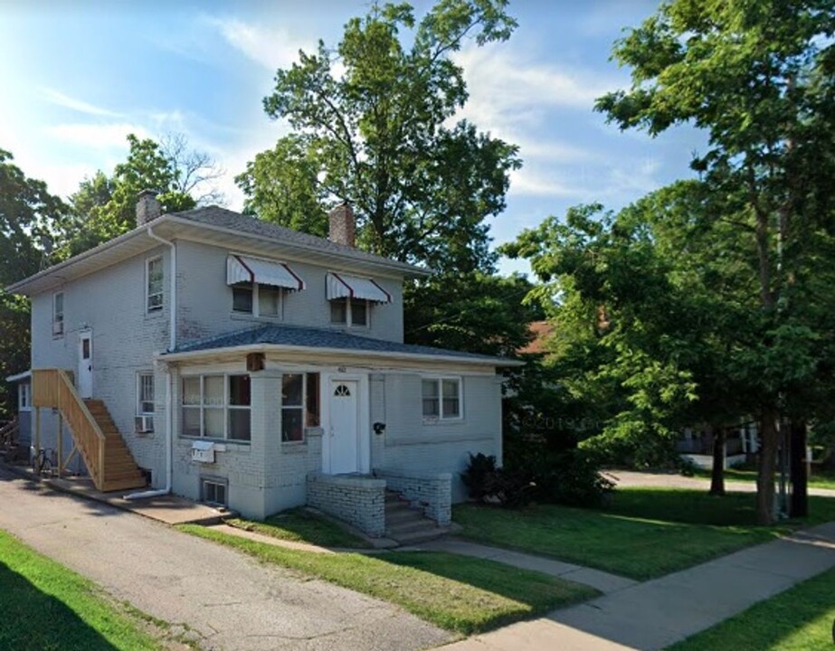 412 N College Ave in Columbia, MO - Building Photo