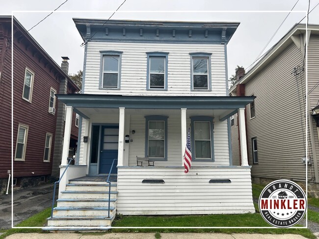 property at 112 S Melcher St