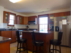 255 Derby St in Newton, MA - Building Photo - Building Photo