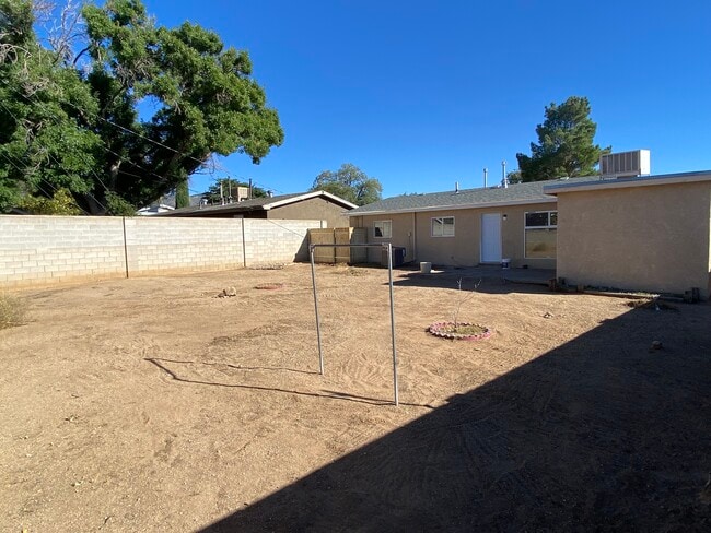 11113 Haines Ave NE in Albuquerque, NM - Building Photo - Building Photo