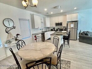 304C Barnegat Ave in Seaside Heights, NJ - Building Photo - Building Photo