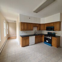 42 Parsons St in Yonkers, NY - Building Photo