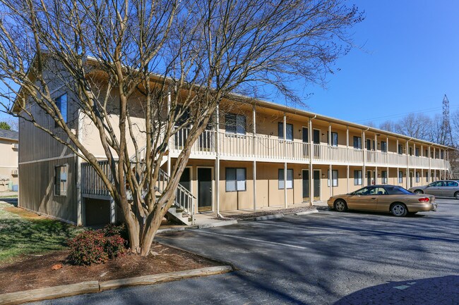 Crestview 4 Apartments in Concord, NC - Foto de edificio - Building Photo