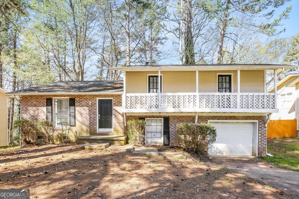 8891 Dorsey Rd in Riverdale, GA - Foto de edificio