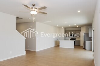 16907 Whispering Pnes Dr in Athens, AL - Building Photo - Building Photo