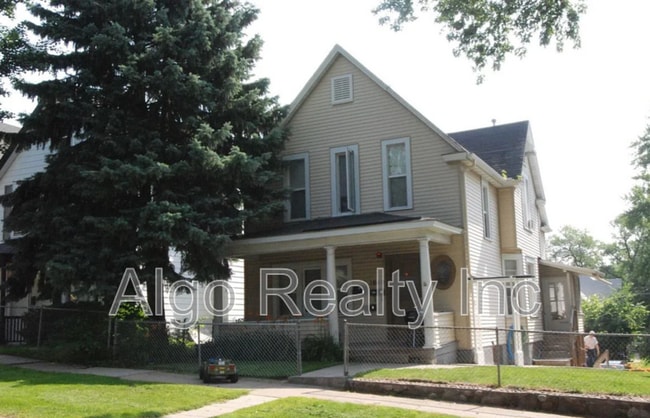 property at 1040 Jessie St