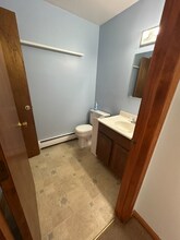 111 Hamilton St in Belchertown, MA - Building Photo - Building Photo