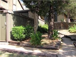 4613 Country Creek Dr in Dallas, TX - Building Photo