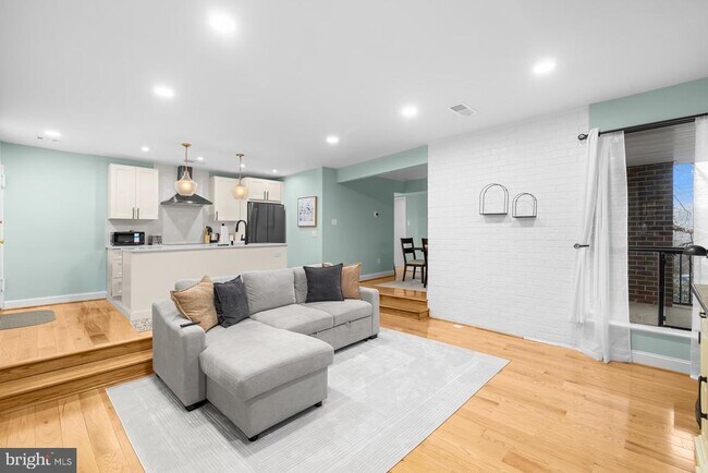 9820 Georgia Ave in Silver Spring, MD - Building Photo - Building Photo