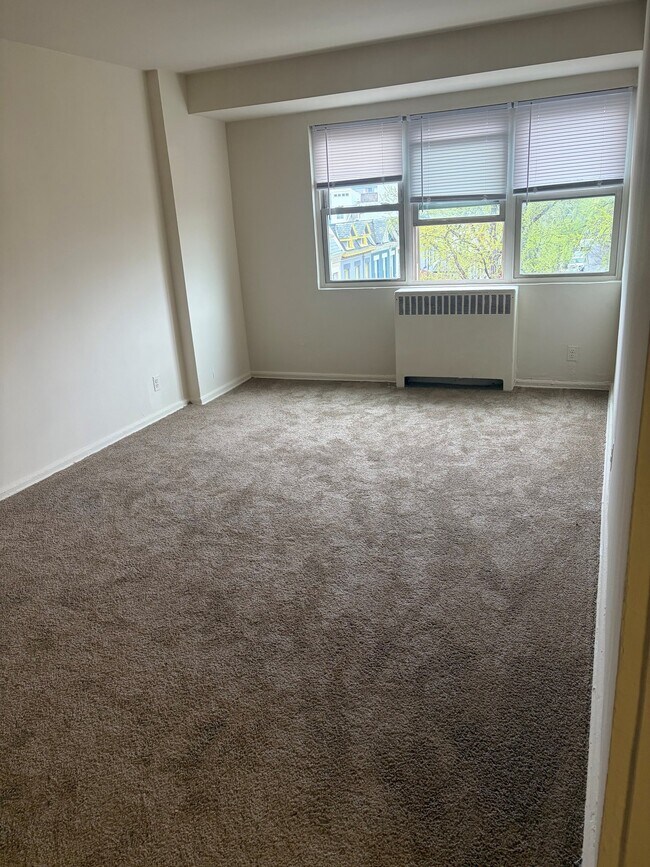 3435 Holmead Pl NW in Washington, DC - Building Photo - Building Photo