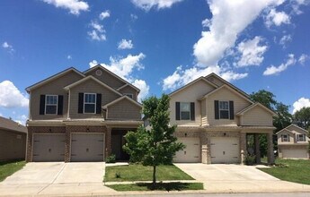 737 Pioneer Ln in Lexington, KY - Building Photo - Building Photo