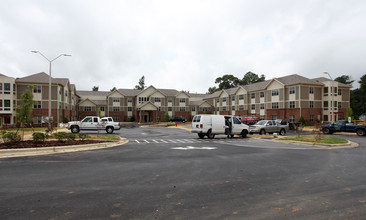 The Woods at Avent Ferry in Holly Springs, NC - Foto de edificio - Building Photo