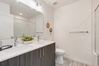 1431 E Howell St, Unit SI ID1035920P in Seattle, WA - Building Photo - Building Photo