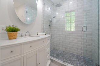 225 NW 14th Ave in Miami, FL - Building Photo - Building Photo