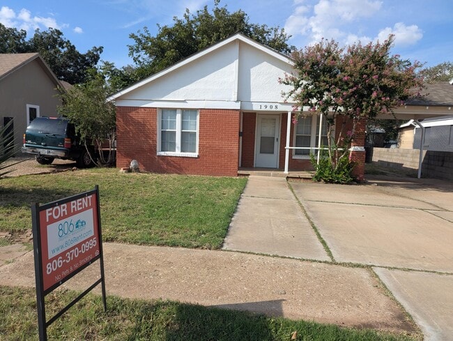property at 1908 27th St