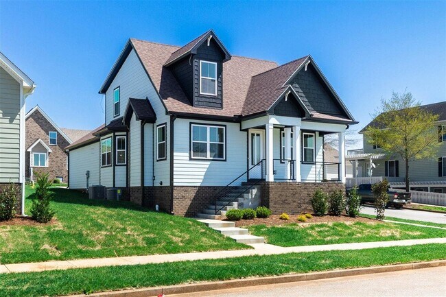 414 Traditions Blvd in Bowling Green, KY - Building Photo - Building Photo