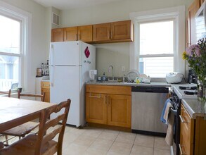 388 Washington St, Unit n in Somerville, MA - Foto de edificio - Building Photo