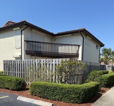 3352 Sandy Reef Ct in Melbourne Beach, FL - Foto de edificio - Building Photo