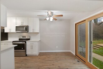 90 Ridgelawn Rd in Reisterstown, MD - Building Photo - Building Photo