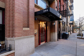 River West Condominium in New York, NY - Building Photo - Building Photo