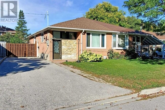 93 Septonne Ave in Newmarket, ON - Building Photo - Building Photo