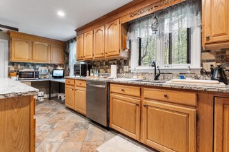 11 Beebe Ln in Merrimack, NH - Building Photo - Building Photo