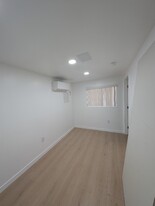 4404 Stern Ave in Los Angeles, CA - Building Photo