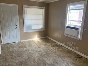 129 Ambroise St in Lafayette, LA - Building Photo - Building Photo