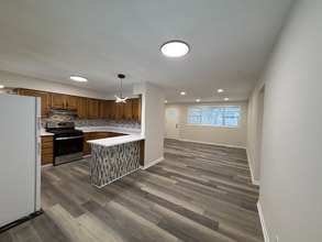 3011 Peterson St in Portage, IN - Foto de edificio - Building Photo