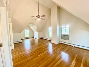 81 Benton Rd in Somerville, MA - Building Photo - Building Photo