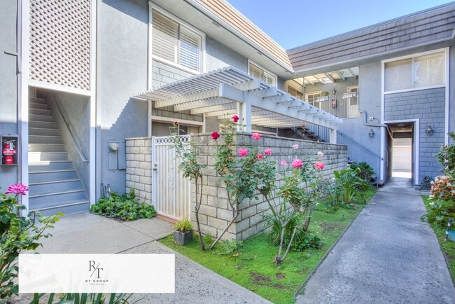 property at 850 Arcadia Ave