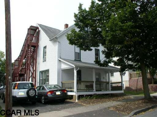 126 N Barnard St in State College, PA - Building Photo