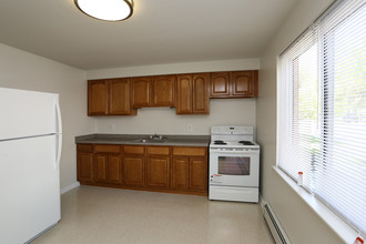 Parkside Apartments in Meriden, CT - Foto de edificio - Interior Photo