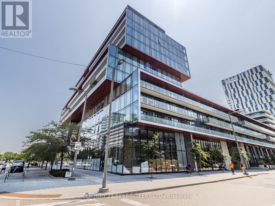 35-N335 Rolling Mills Rd in Toronto, ON - Building Photo