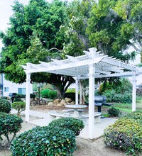 2330 Grove Ave in San Diego, CA - Building Photo - Building Photo