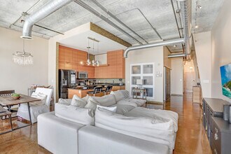 175 2nd St S, Unit 1014 in St. Petersburg, FL - Building Photo - Building Photo