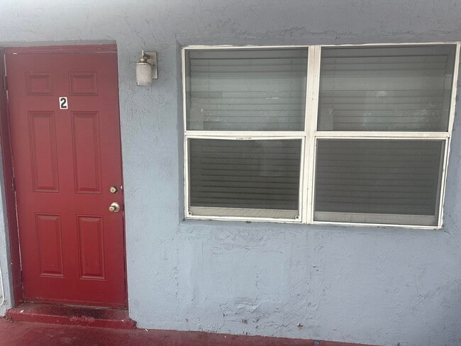 property at 555 W 6th St