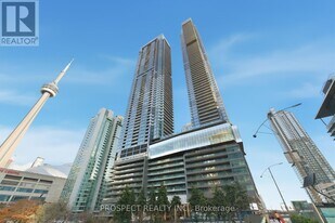1 Concord Cityplace Wy in Toronto, ON - Building Photo