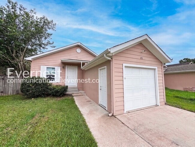 property at 11711 Greenglen Dr