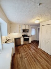 2410 Wrightsville Ave in Wilmington, NC - Building Photo - Building Photo