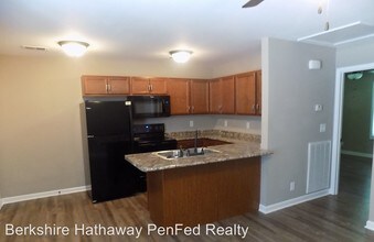 798 Martin St in Clarksville, TN - Building Photo - Building Photo