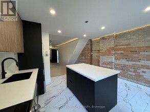 25 Firstbrooke Rd in Toronto, ON - Building Photo - Building Photo